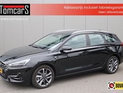 Zwart Gebruikt 2024 Hyundai i30 Comfort Stationwagen | € 24.750 (Goede deal)