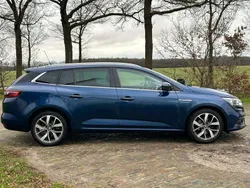 Blauw Gebruikt 2017 Renault Mégane GrandTour Bose Edition Stationwagen | € 10.449 (Iets duurder)