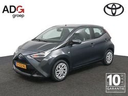 Grijs Gebruikt 2019 Toyota Aygo X-play Hatchback | € 10.950 (Iets duurder)
