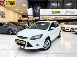 Wit, metallic lak Gebruikt 2013 Ford Focus Titanium Stationwagen | € 6.450 (Goede deal)