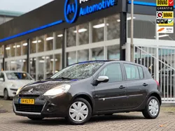 Zwart Gebruikt 2010 Renault Clio R.S. Hatchback | € 4.250 (Iets duurder)