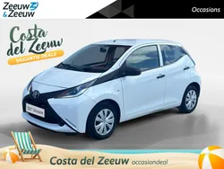 Wit Gebruikt 2017 Toyota Aygo Hatchback | € 7.995 (Eerlijke prijs)