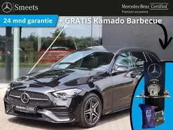 Zwart Gebruikt 2022 Mercedes C300e AMG line Stationwagen | € 39.888 (Eerlijke prijs)