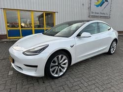 Wit (metallic) Gebruikt 2019 Tesla Model 3 Standard Range Sedan | € 16.900 (Super prijs)