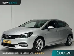Grijs, metallic lak Gebruikt 2020 Opel Astra Edition Hatchback | € 16.445 (Eerlijke prijs)