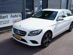 Wit Gebruikt 2020 Mercedes C300 Avantgarde Stationwagen | € 20.950 (Eerlijke prijs)