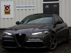 Grijs Gebruikt 2022 Alfa Romeo Giulia Veloce Sedan | € 46.900 (Eerlijke prijs)