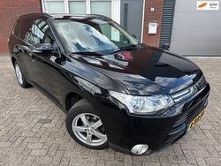 Zwart Gebruikt 2014 Mitsubishi Outlander Intense SUV | € 10.700 (Super prijs)