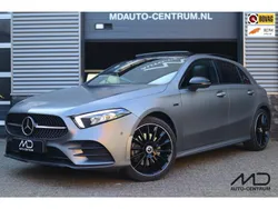 Grijs Gebruikt 2020 Mercedes A250 AMG Hatchback | € 32.495 (Duur)