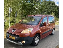 Rood Gebruikt 2009 Peugeot Partner Tepee MPV | € 2.850 (Super prijs)