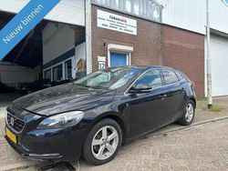 Zwart Gebruikt 2015 Volvo V40 Business Edition Stationwagen | € 5.249 (Super prijs)