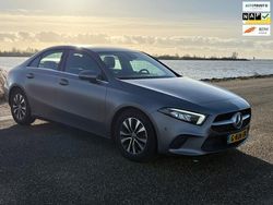 Grijs Gebruikt 2020 Mercedes A200 Business Sedan | € 20.344 (Super prijs)