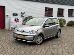 Grijs (metallic) Gebruikt 2018 VW up! move up! Hatchback | € 8.950 (Eerlijke prijs)