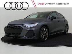 Grijs Gebruikt 2024 Audi A3 Sportback Ambiente Hatchback | € 37.945 (Iets duurder)