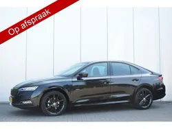 Zwart, metallic lak Gebruikt 2021 Skoda Octavia Business Line Hatchback | € 24.999 (Eerlijke prijs)