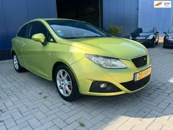 Geel, metallic lak Gebruikt 2010 Seat Ibiza Sport Hatchback | € 1.999 (Super prijs)