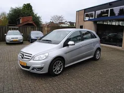 Grijs Gebruikt 2009 Mercedes B200 MPV | € 5.950 (Eerlijke prijs)