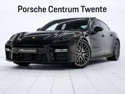 Zwart Nieuw 2025 Porsche Panamera 4 Sedan | € 190.169 (Duur)
