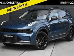 Blauw, metallic lak Gebruikt 2023 Lynk & Co 01 SUV | € 27.449 (Eerlijke prijs)