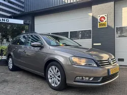 Bruin Gebruikt 2012 VW Passat Comfortline Stationwagen | € 4.899 (Goede deal)