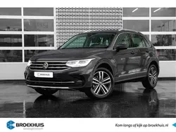 Grijs Gebruikt 2022 VW Tiguan Business+ SUV | € 34.900 (Super prijs)