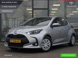 Grijs Gebruikt 2022 Toyota Yaris Hybrid Active Hatchback | € 20.995 (Eerlijke prijs)