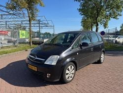 Zwart Gebruikt 2003 Opel Meriva Cosmo MPV | € 550 (Eerlijke prijs)