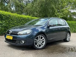 Blauw Gebruikt 2010 VW Golf VI Highline Hatchback | € 6.888 (Eerlijke prijs)