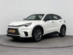 Wit Gebruikt 2024 Lexus LBX Business Edition SUV | € 37.950 (Eerlijke prijs)