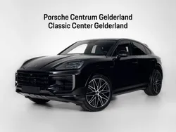 Chromite zwart metallic Gebruikt 2025 Porsche Cayenne Turbo E-Hybrid SUV | € 239.900 (Eerlijke prijs)