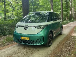 Groen Gebruikt 2023 VW ID. Buzz Van | € 59.950