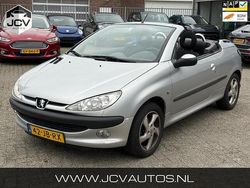 Grijs Gebruikt 2002 Peugeot 206 CC Cabriolet | € 1.088 (Goede deal)