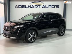 Zwart Gebruikt 2022 Peugeot 3008 Allure SUV | € 23.750 (Goede deal)