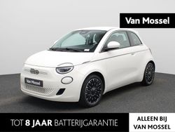 Wit Gebruikt 2023 Fiat 500e La Prima Hatchback | € 22.900 (Eerlijke prijs)