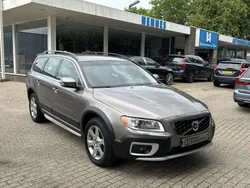 Grijs, metallic lak Gebruikt 2008 Volvo XC70 Summum SUV | € 9.900 (Eerlijke prijs)