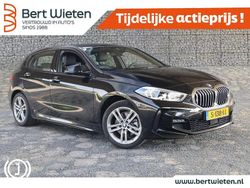 Zwart Gebruikt 2023 BMW 118 M Sport Hatchback | € 26.500 (Eerlijke prijs)