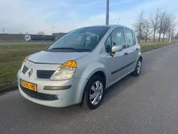 Grijs Gebruikt 2005 Renault Modus MPV | € 1.795 (Eerlijke prijs)