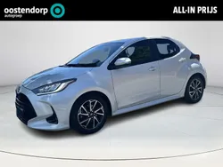 Wit Gebruikt 2022 Toyota Yaris Hybrid Hatchback | € 22.949 (Iets duurder)
