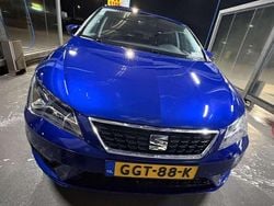 Blauw Gebruikt 2018 Seat Leon ST Stationwagen | € 15.500 (Iets duurder)