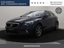 Blauw Gebruikt 2015 Volvo V40 CC Ocean Race Stationwagen | € 17.495 (Eerlijke prijs)