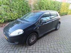 Zwart Gebruikt 2011 Fiat Grande Punto Hatchback | € 749 (Super prijs)