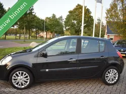 Zwart Gebruikt 2009 Renault Clio R.S. Dynamique Hatchback | € 1.999 (Iets duurder)