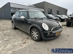 Zwart Gebruikt 2002 Mini ONE Hatchback | € 2.150