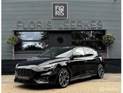 Zwart Gebruikt 2019 Ford Focus ST-Line Hatchback | € 13.950 (Eerlijke prijs)