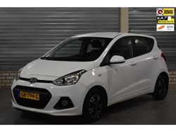 Wit Gebruikt 2015 Hyundai i10 Comfort Hatchback | € 5.950 (Eerlijke prijs)