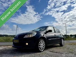Zwart Gebruikt 2006 Renault Clio II Hatchback | € 1.295 (Eerlijke prijs)