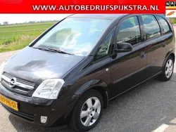 Zwart Gebruikt 2004 Opel Meriva MPV | € 699 (Eerlijke prijs)