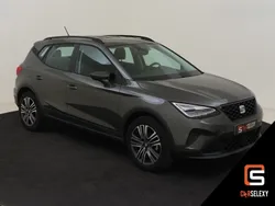 Grijs, metallic lak Gebruikt 2024 Seat Arona Business SUV | € 26.990 (Duur)