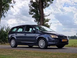 Grijs Gebruikt 2008 Ford Focus Trend Stationwagen | € 1.750 (Goede deal)