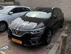 Zwart Gebruikt 2020 Renault Mégane GrandTour Bose Edition Stationwagen | € 13.500 (Goede deal)
